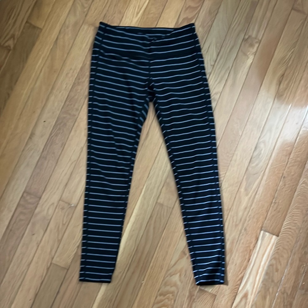 Athleta Women’s Black and White Striped Leggings size small